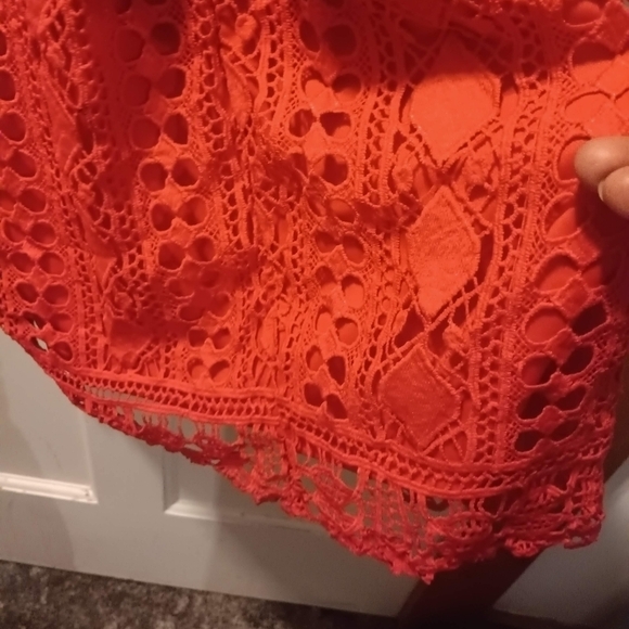 🤠Lulu's Red Lace V Neck Dress Size Medium - Picture 7 of 7